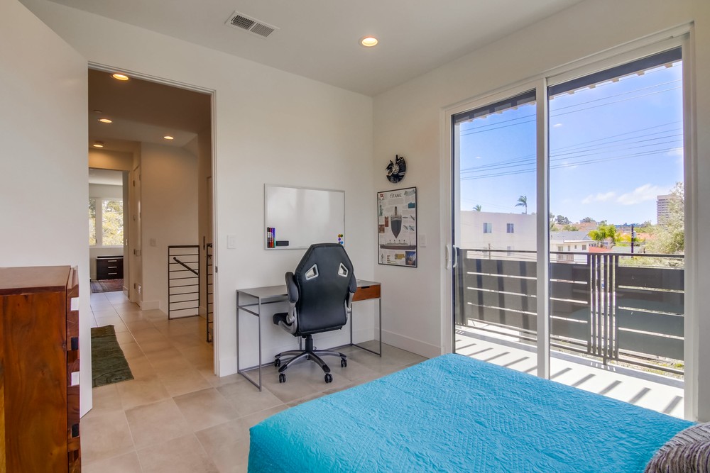 Virtual tour photo 16 of 24 for 160 W Robinson Ave