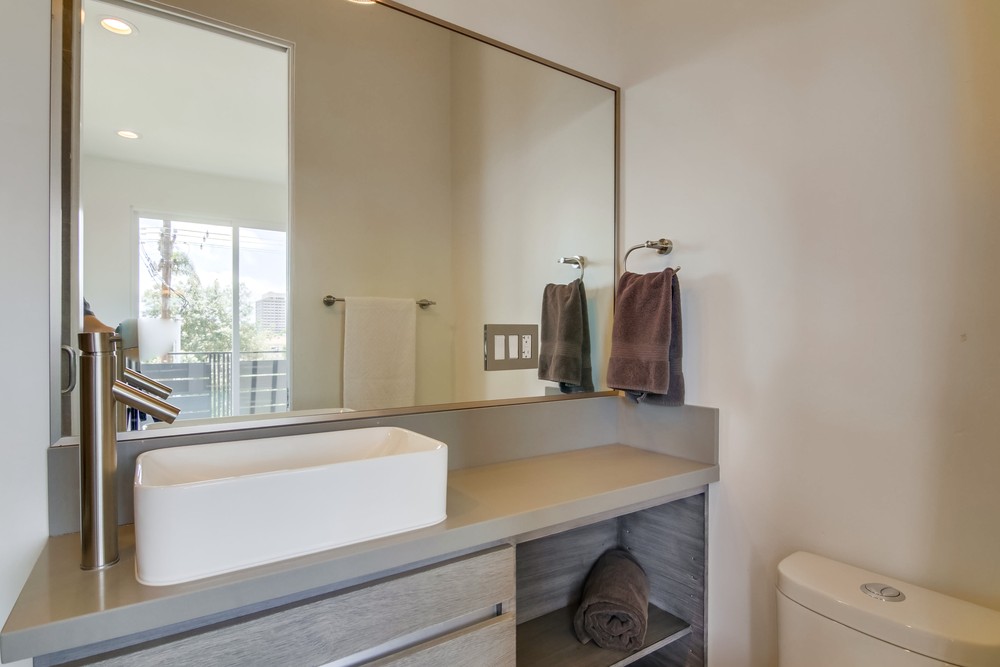 Virtual tour photo 17 of 24 for 160 W Robinson Ave