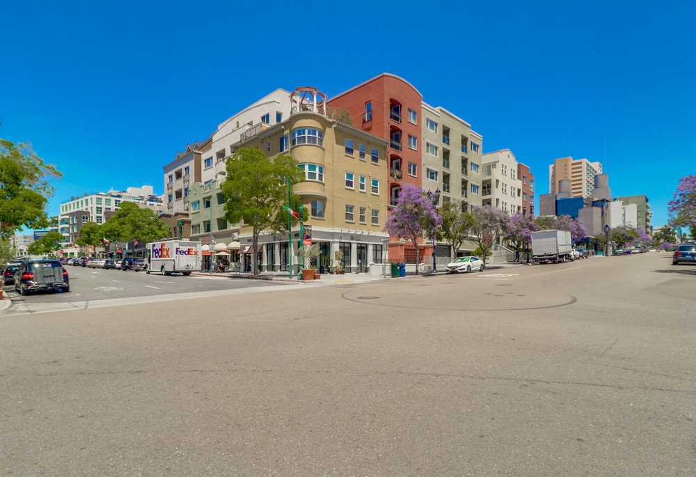 Virtual tour photo 1 of 40 for 1601 India St UNIT 118