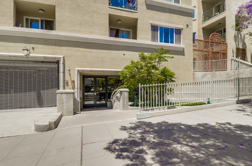 Virtual tour photo 5 of 40 for 1601 India St UNIT 118