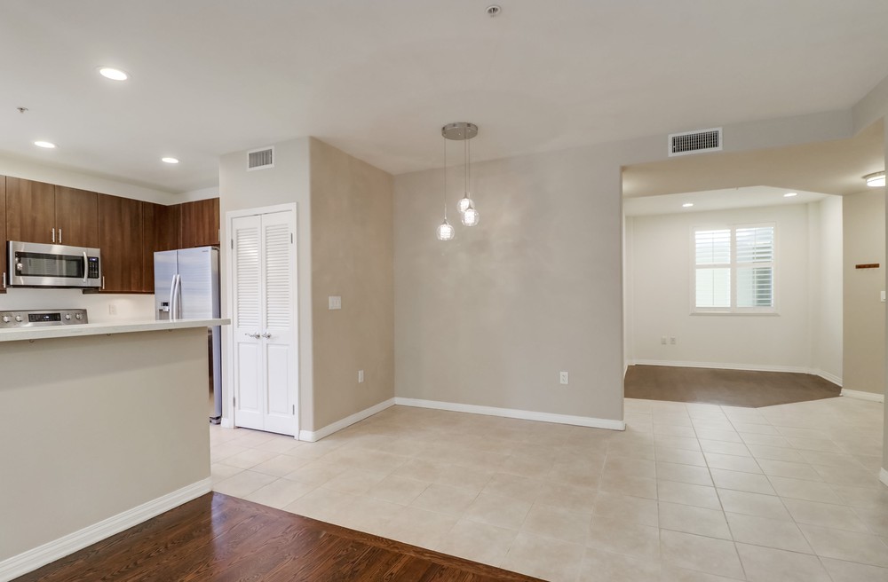 Virtual tour photo 16 of 40 for 1601 India St UNIT 118