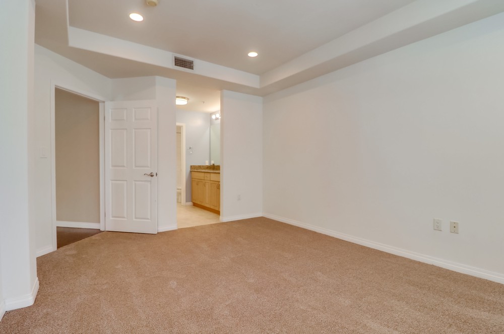Virtual tour photo 25 of 40 for 1601 India St UNIT 118