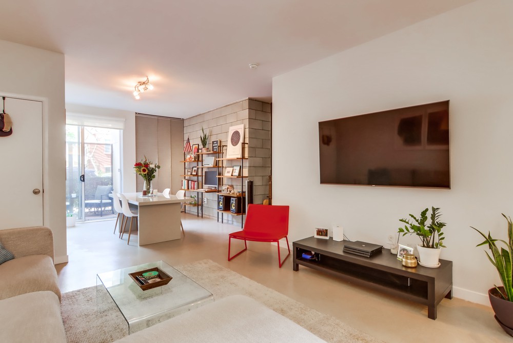 Virtual tour photo 11 of 31 for 1601 Kettner Blvd UNIT 6