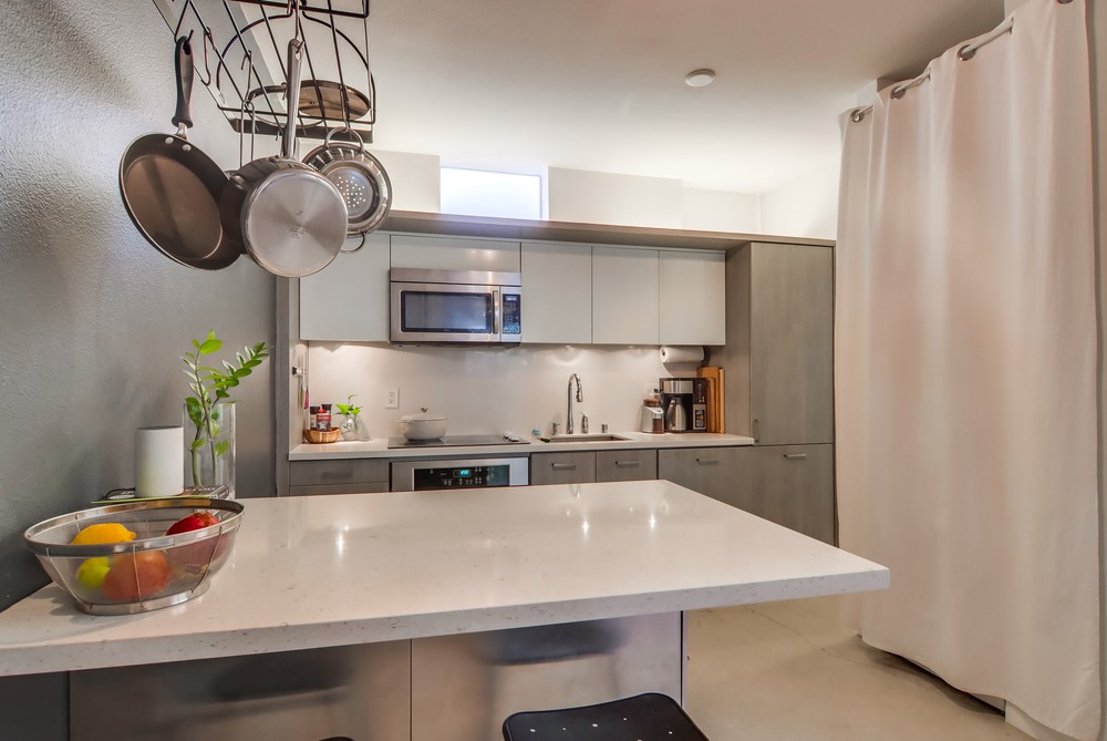 Virtual tour photo 21 of 31 for 1601 Kettner Blvd UNIT 6
