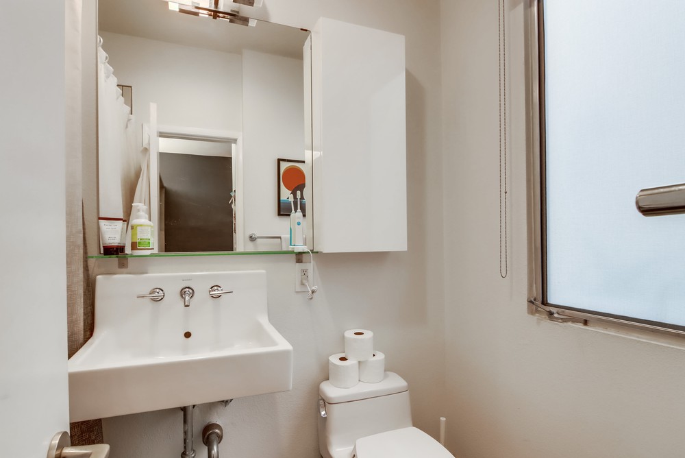 Virtual tour photo 30 of 31 for 1601 Kettner Blvd UNIT 6
