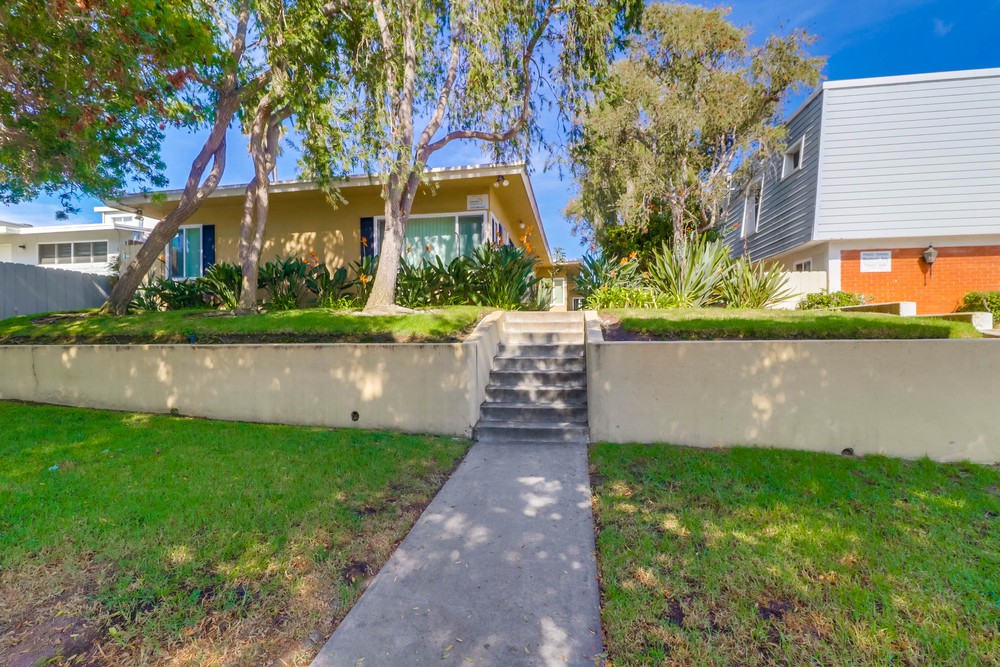 Virtual tour photo 1 of 23 for 1604 1/2 Pacific Beach Dr #1542