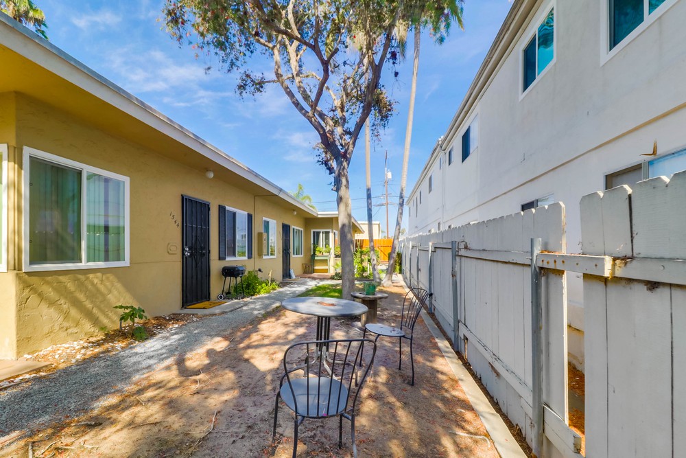 Virtual tour photo 4 of 23 for 1604 1/2 Pacific Beach Dr #1542