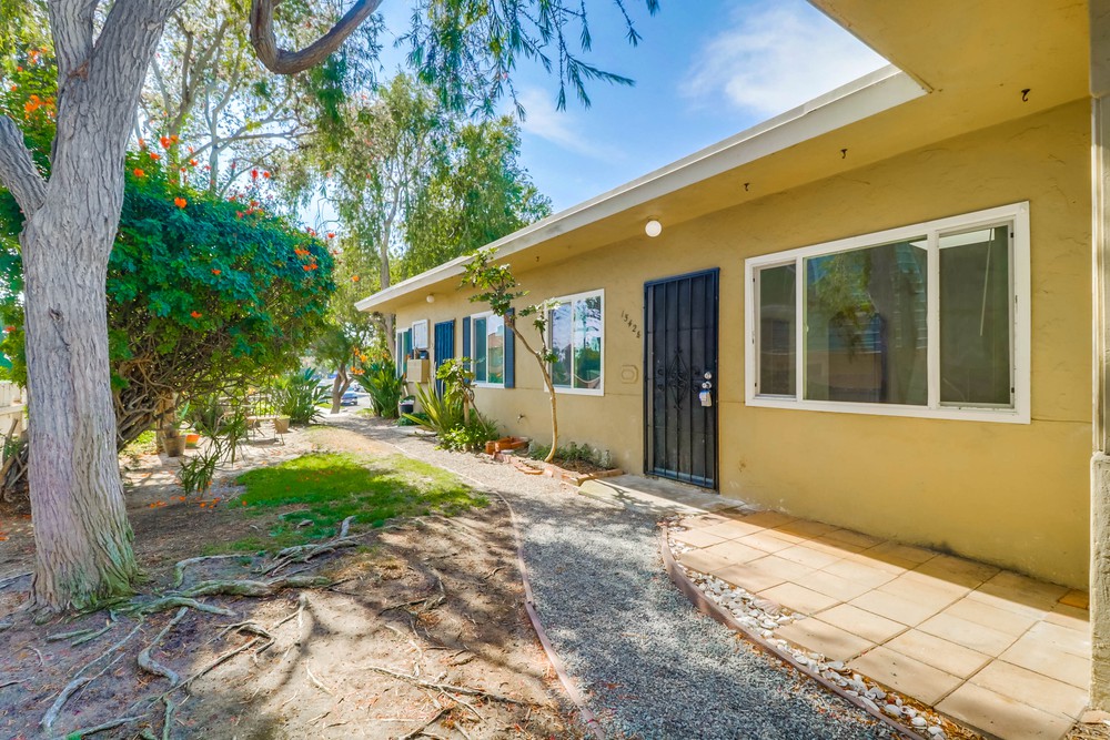 Virtual tour photo 7 of 23 for 1604 1/2 Pacific Beach Dr #1542