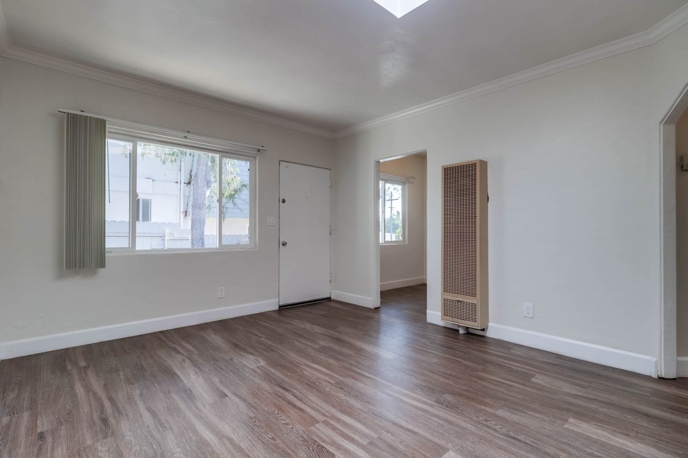 Virtual tour photo 11 of 23 for 1604 1/2 Pacific Beach Dr #1542