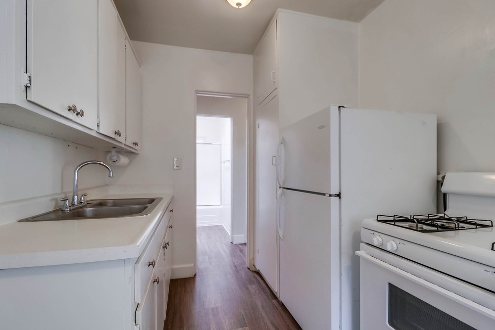 Virtual tour photo 16 of 23 for 1604 1/2 Pacific Beach Dr #1542