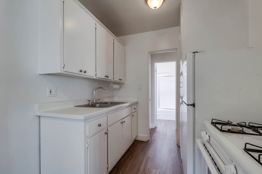 Virtual tour photo 17 of 23 for 1604 1/2 Pacific Beach Dr #1542