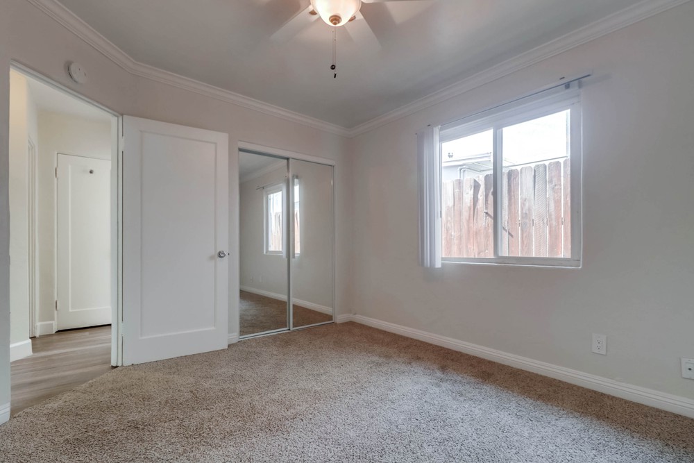 Virtual tour photo 21 of 23 for 1604 1/2 Pacific Beach Dr #1542