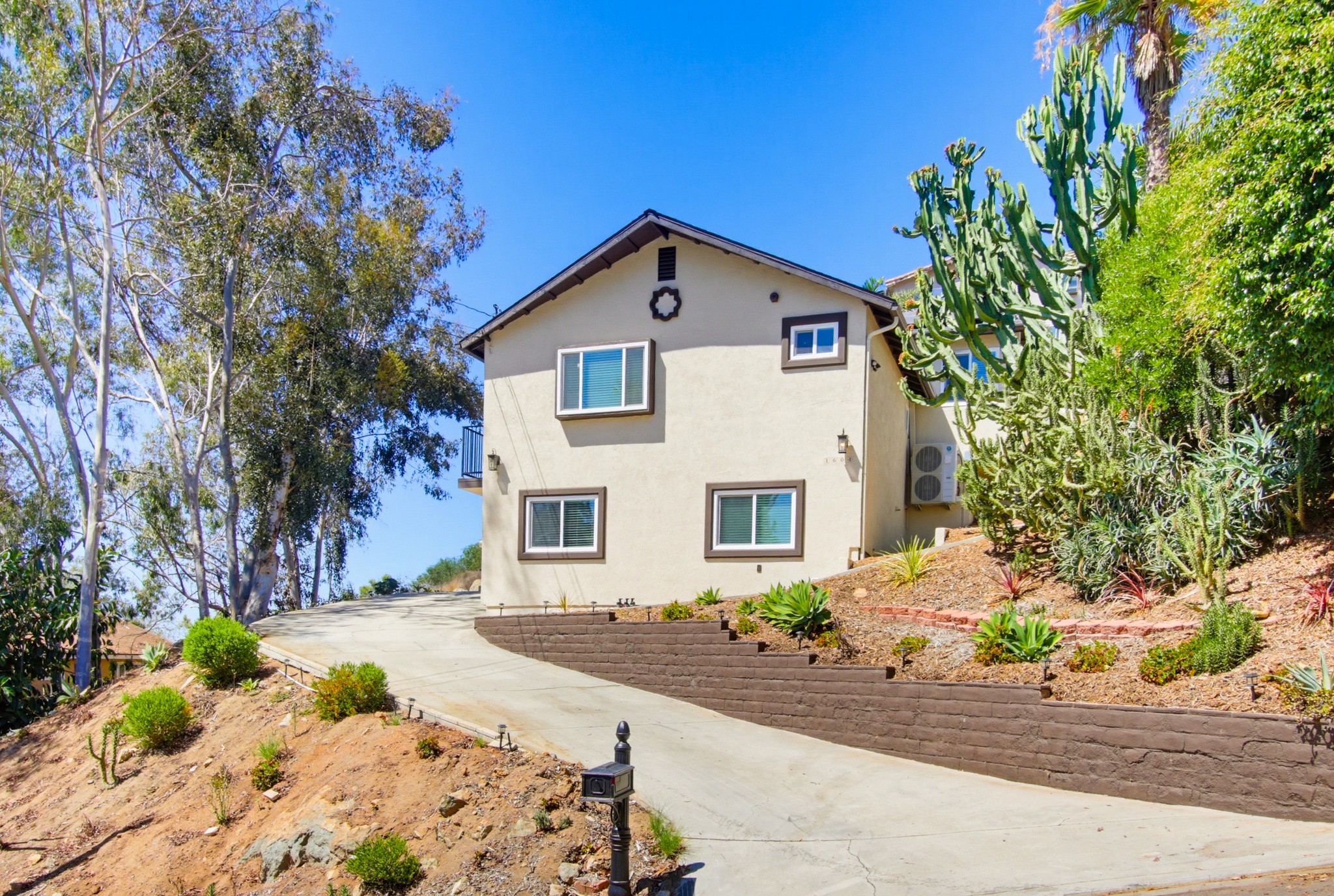 Virtual tour photo 4 of 64 for 1604 San Miguel Ave