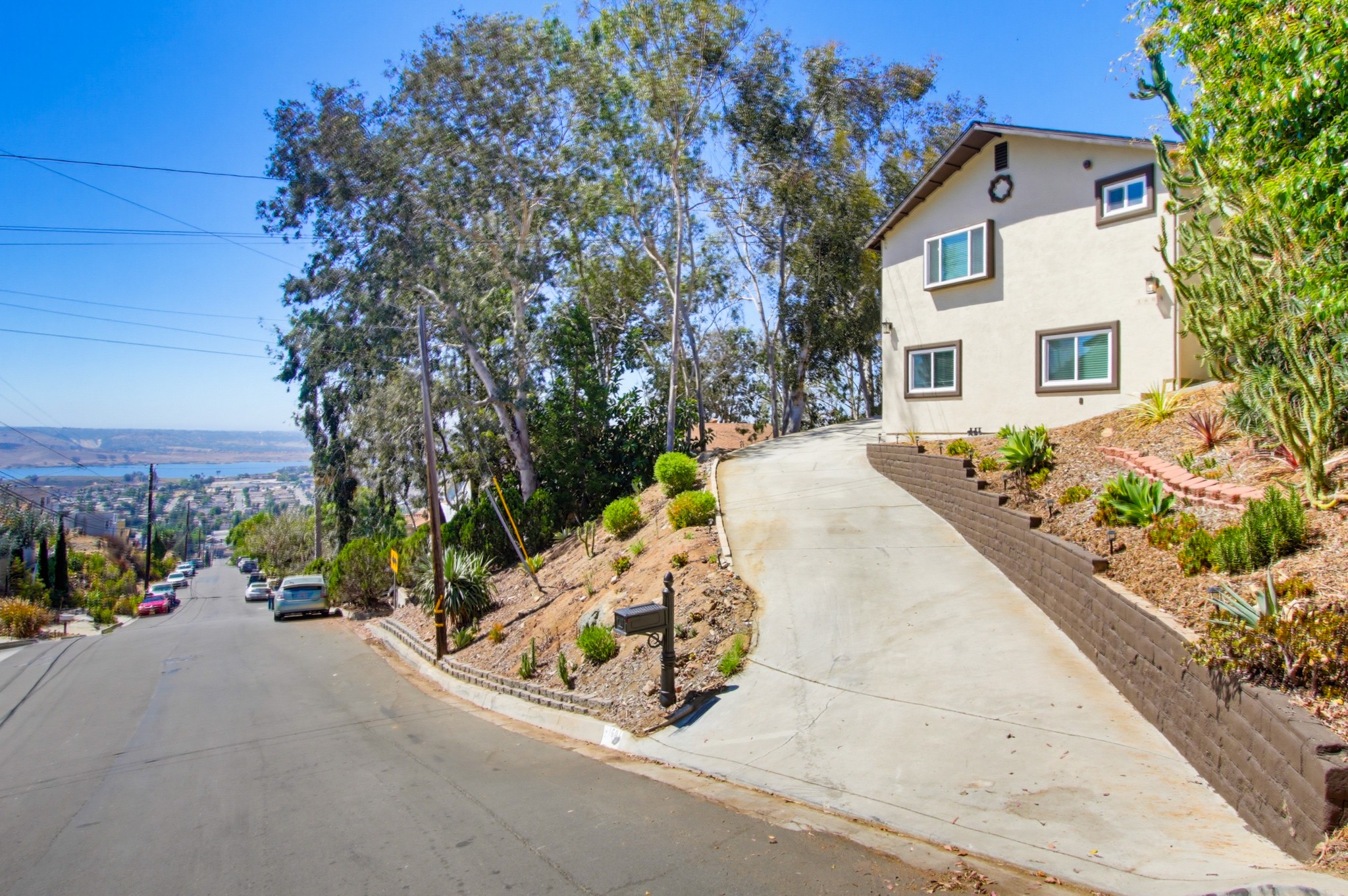 Virtual tour photo 5 of 64 for 1604 San Miguel Ave