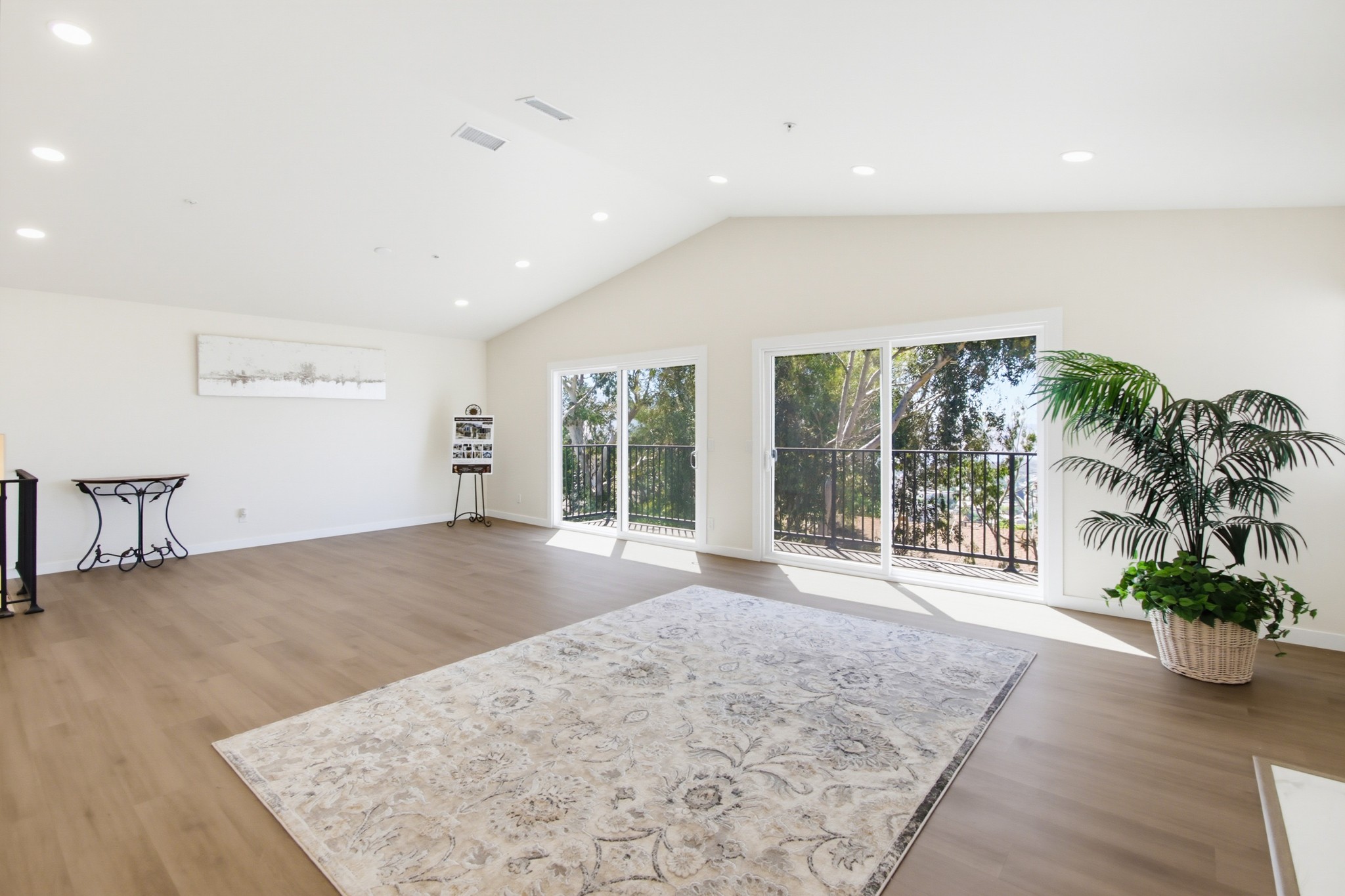 Virtual tour photo 13 of 64 for 1604 San Miguel Ave