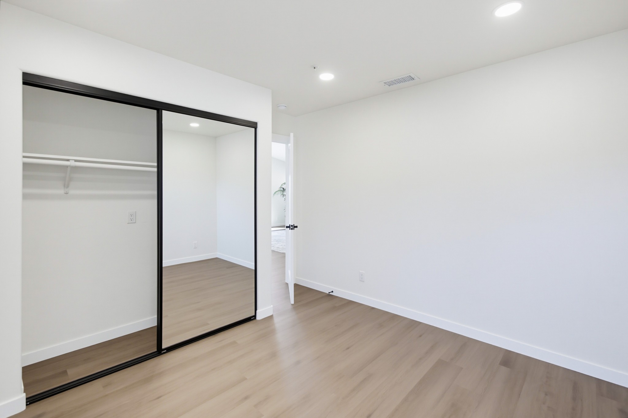 Virtual tour photo 21 of 64 for 1604 San Miguel Ave