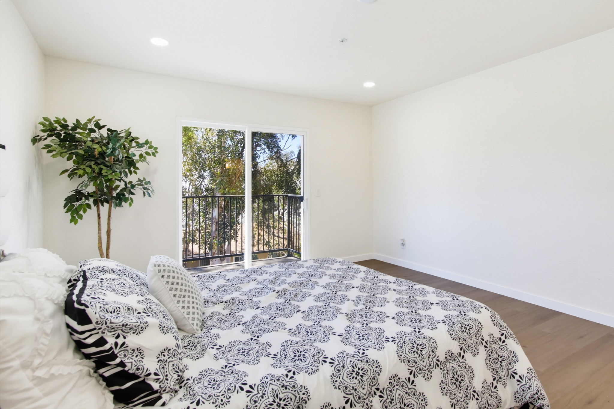 Virtual tour photo 35 of 64 for 1604 San Miguel Ave