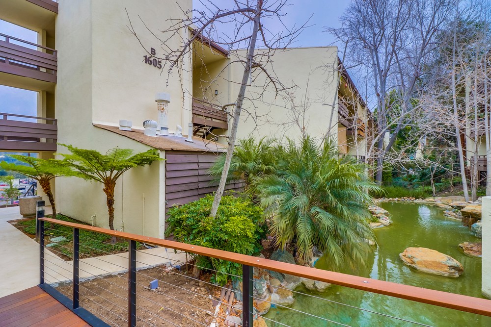 Virtual tour photo 4 of 30 for 1605 Hotel Cir S
