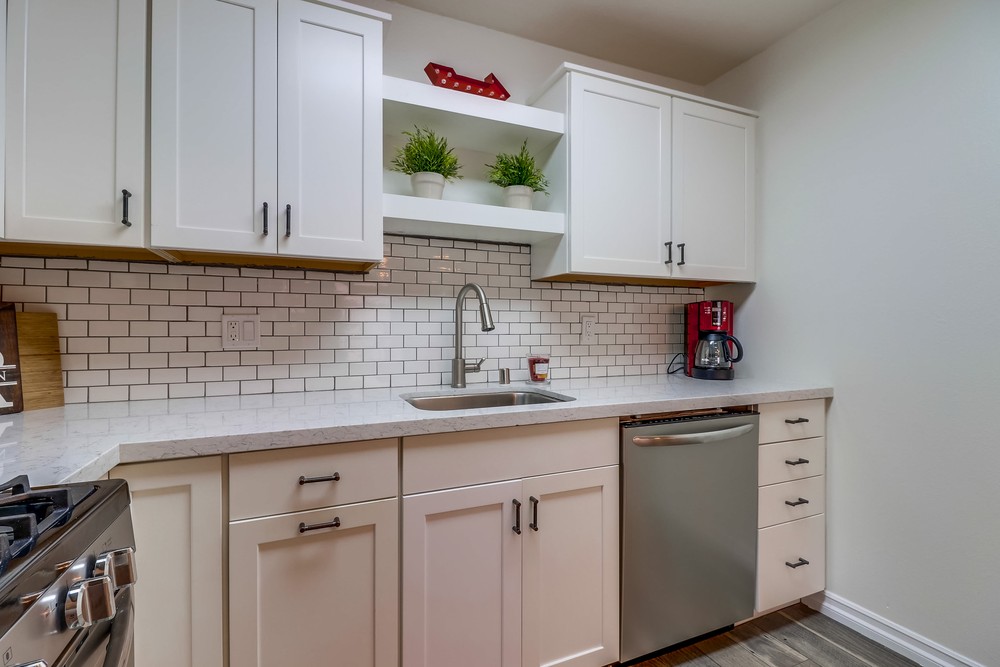 Virtual tour photo 15 of 30 for 1605 Hotel Cir S