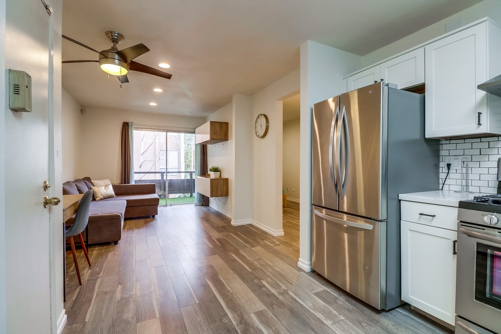 Virtual tour photo 18 of 30 for 1605 Hotel Cir S