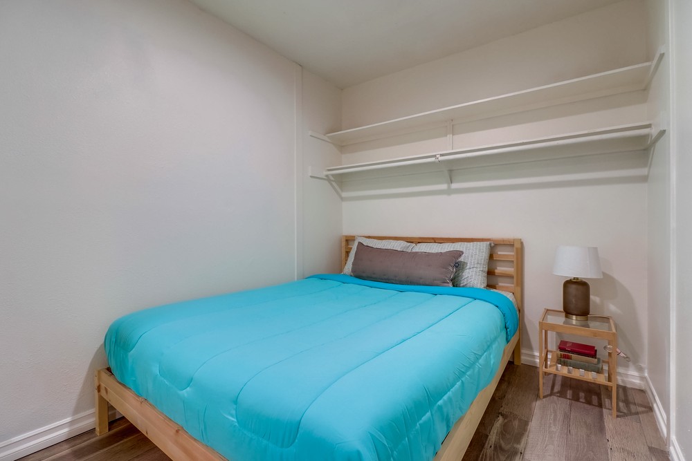 Virtual tour photo 19 of 30 for 1605 Hotel Cir S