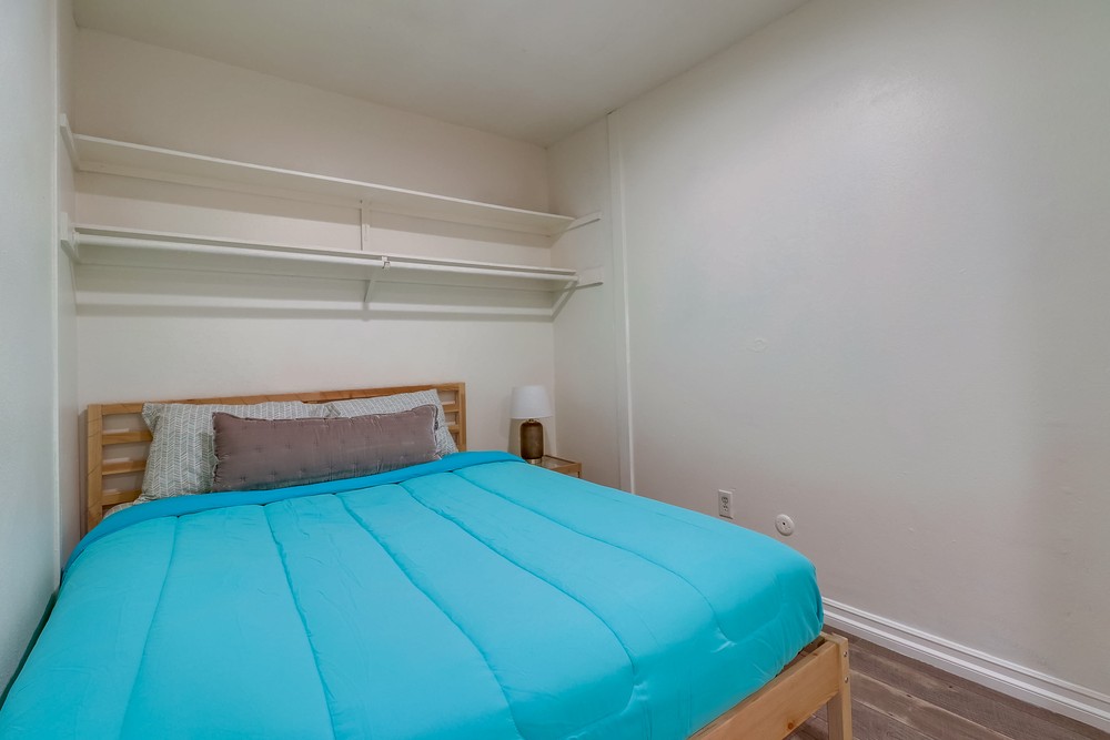 Virtual tour photo 20 of 30 for 1605 Hotel Cir S