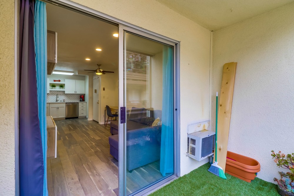 Virtual tour photo 26 of 30 for 1605 Hotel Cir S