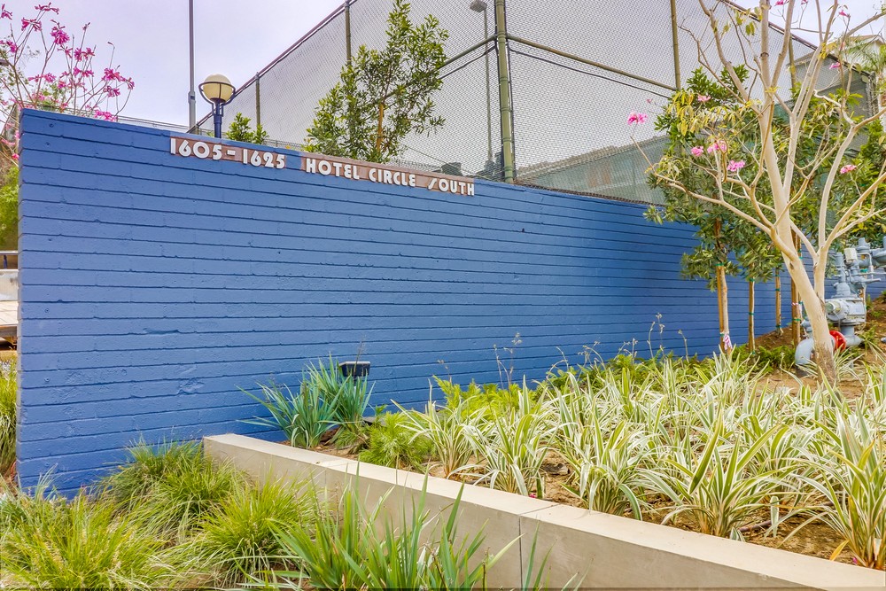 Virtual tour photo 31 of 30 for 1605 Hotel Cir S