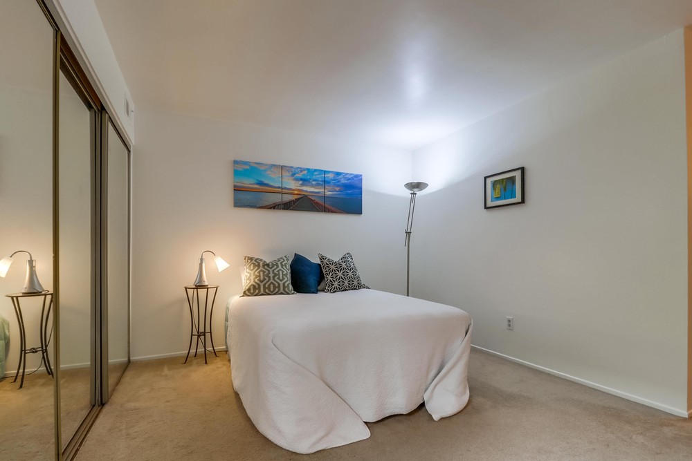 Virtual tour photo 23 of 38 for 1605 Hotel Cir S