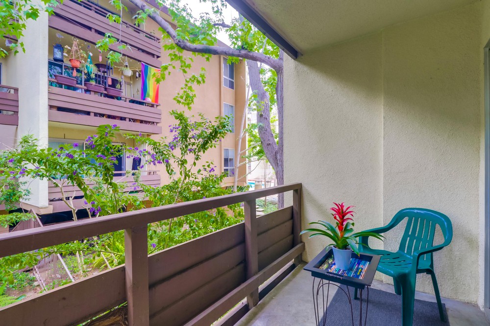 Virtual tour photo 29 of 38 for 1605 Hotel Cir S