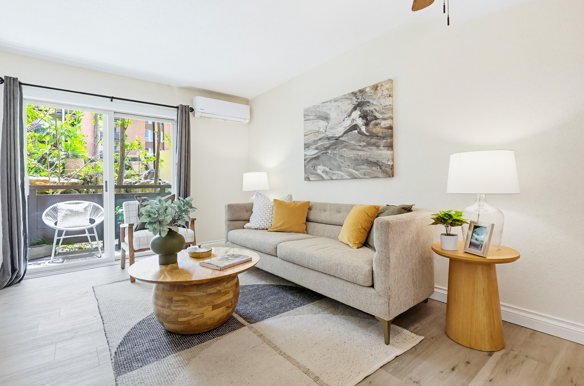 Virtual tour photo 9 of 60 for 1605 Hotel Cir S