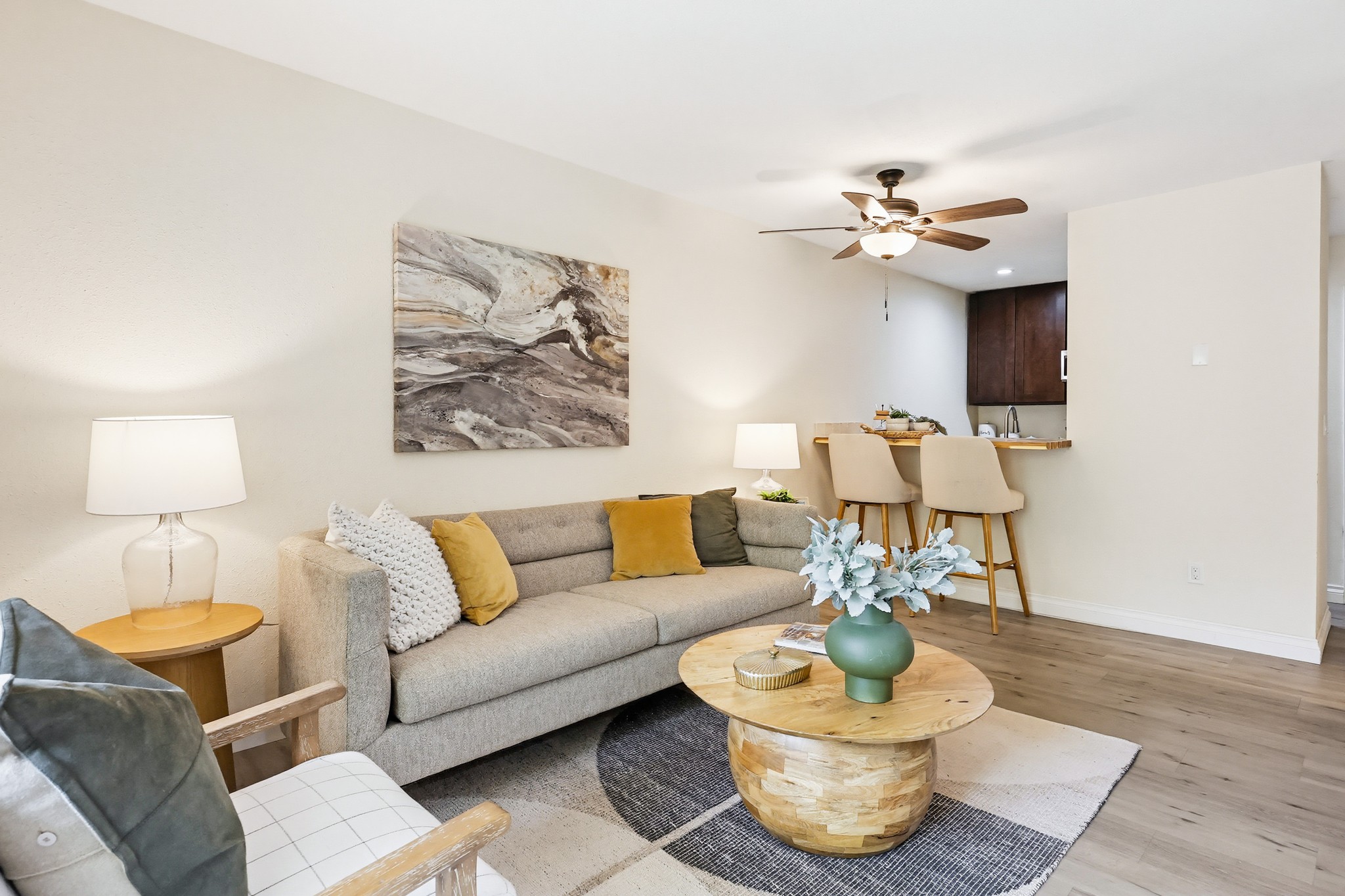 Virtual tour photo 12 of 60 for 1605 Hotel Cir S