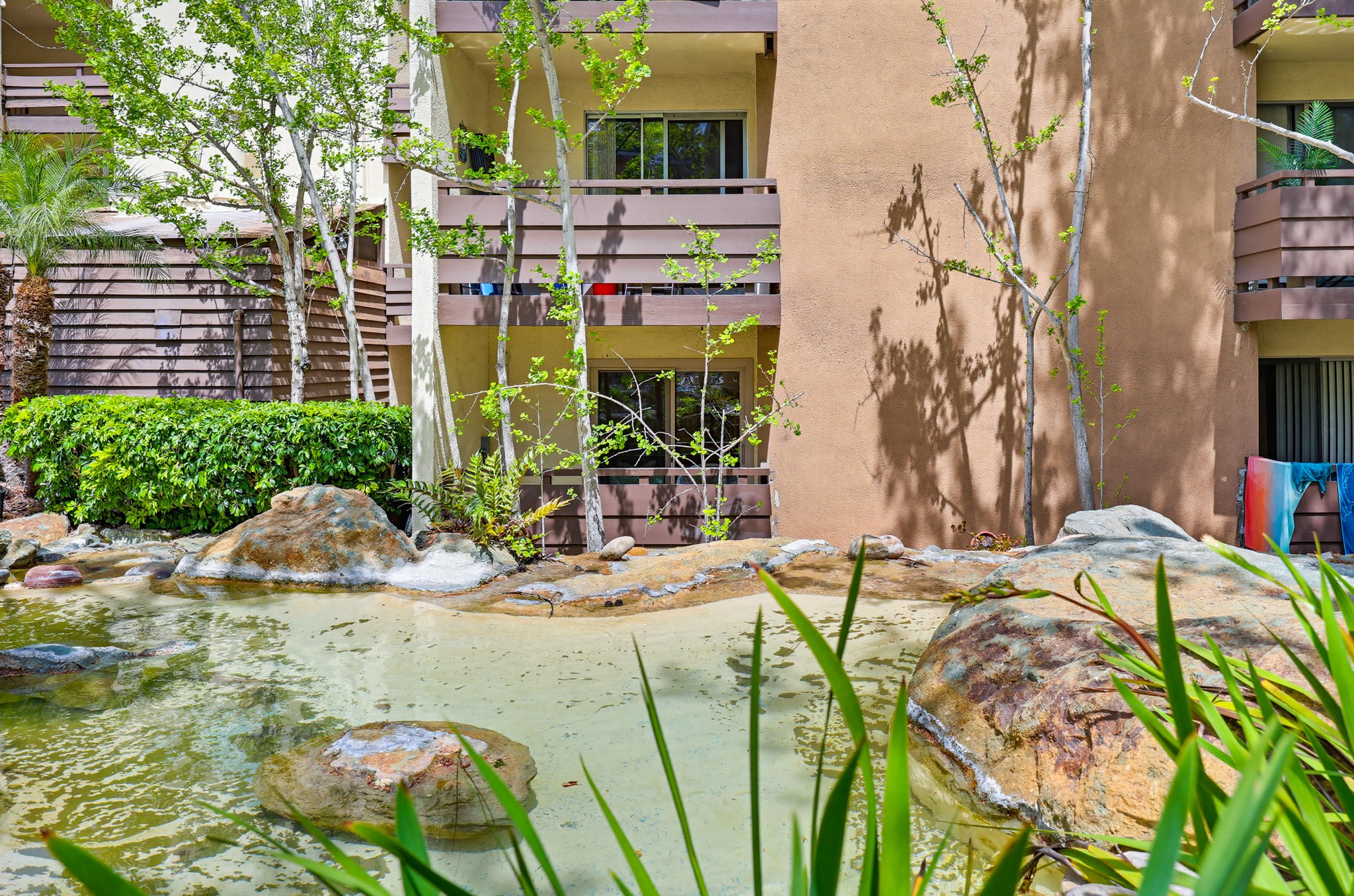 Virtual tour photo 43 of 60 for 1605 Hotel Cir S