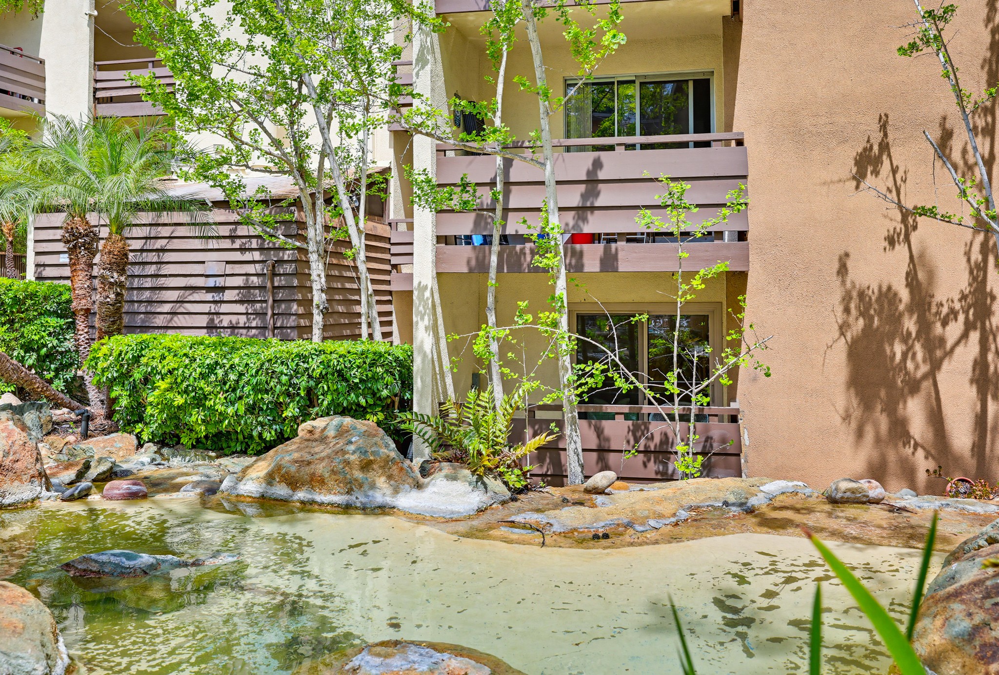 Virtual tour photo 45 of 60 for 1605 Hotel Cir S