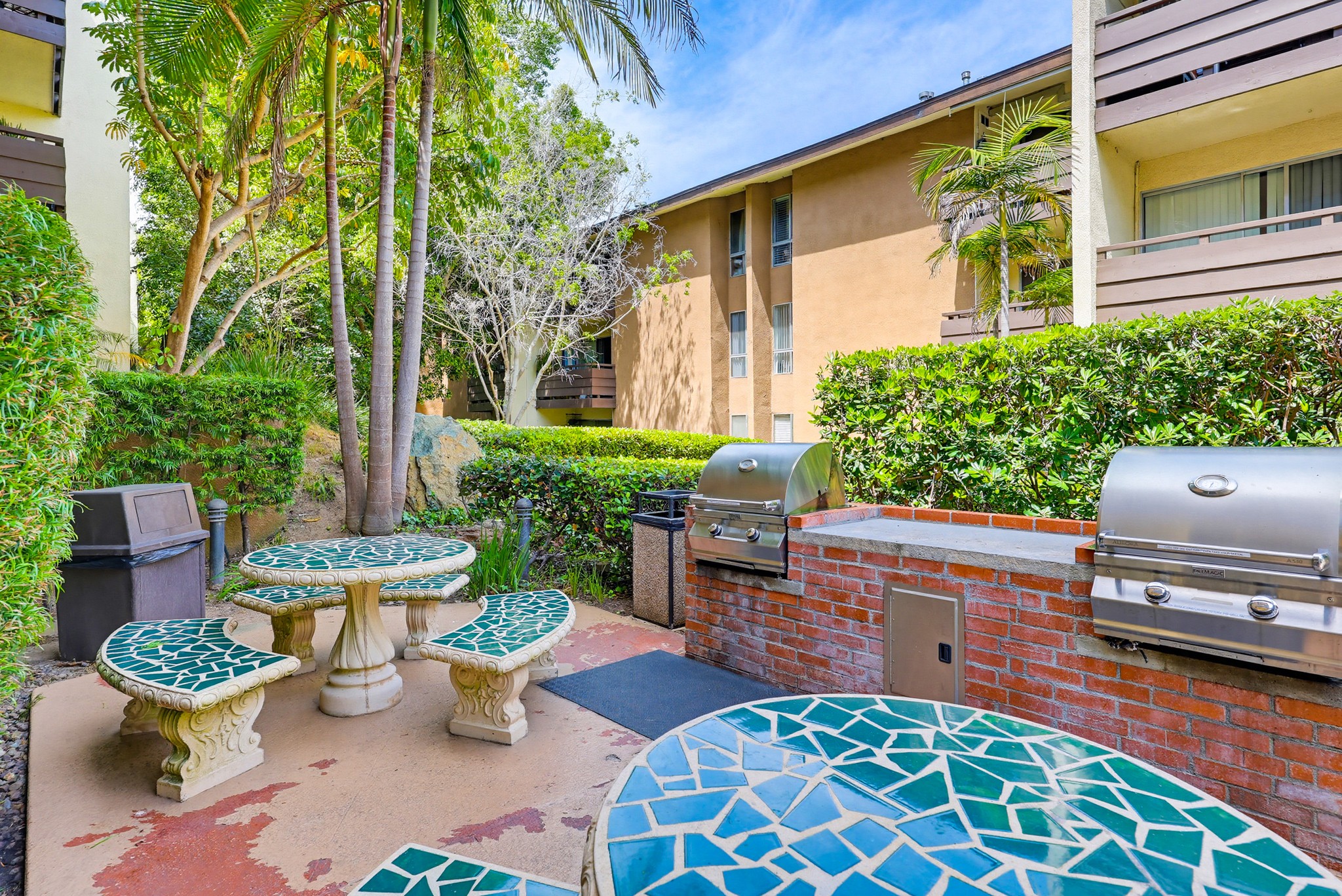 Virtual tour photo 49 of 60 for 1605 Hotel Cir S