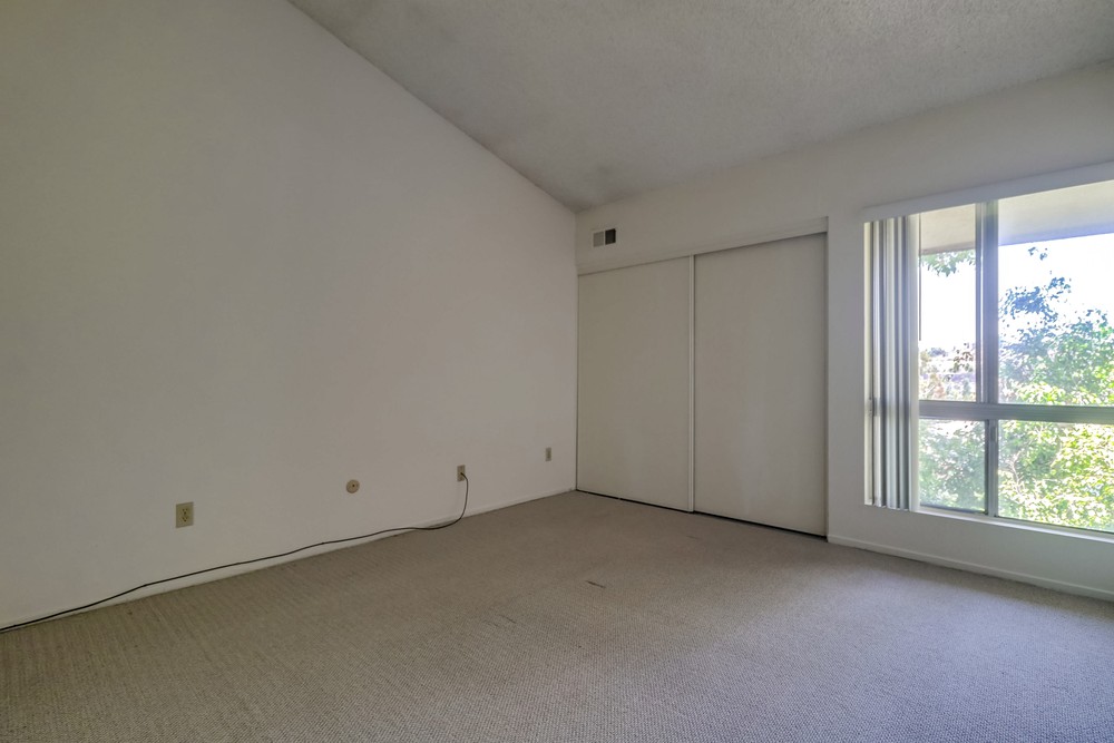 Virtual tour photo 20 of 34 for 1605 Hotel Cir S B310