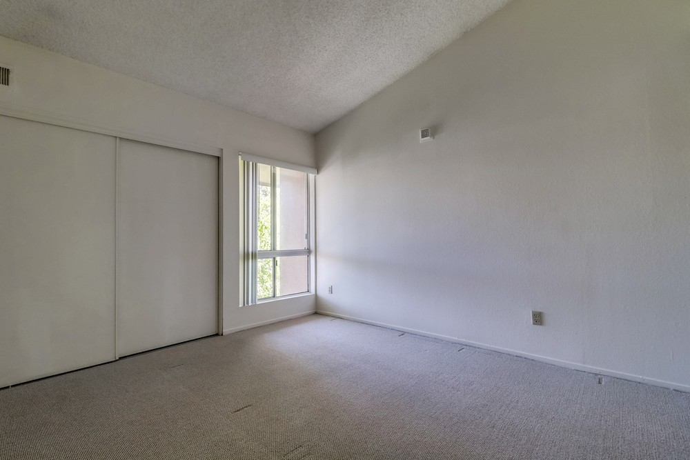 Virtual tour photo 21 of 34 for 1605 Hotel Cir S B310