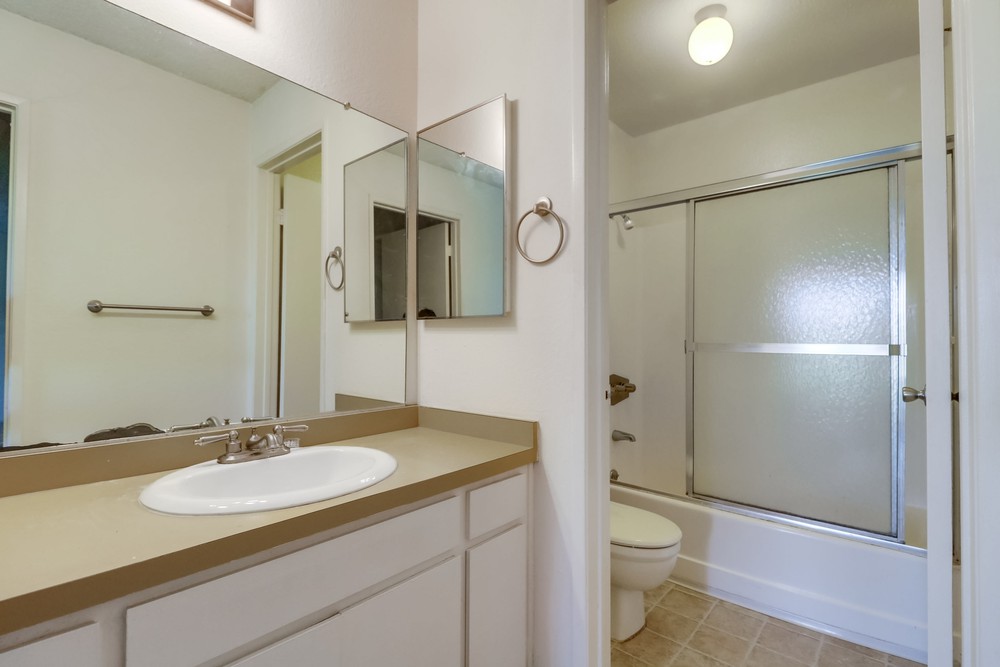 Virtual tour photo 23 of 34 for 1605 Hotel Cir S B310
