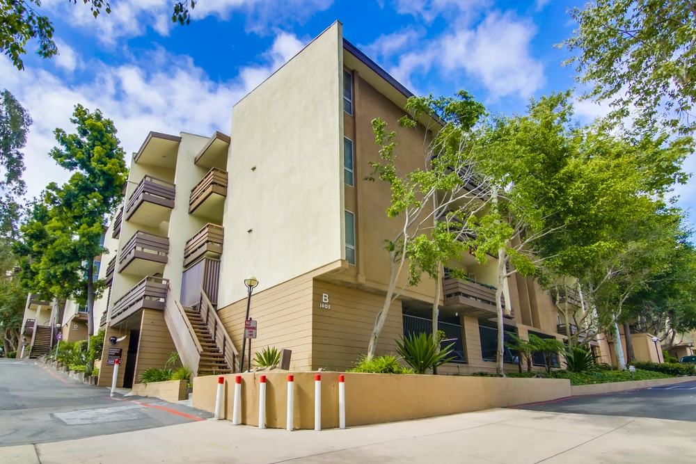 Virtual tour photo 1 of 28 for 1605 Hotel Cir S UNIT B210