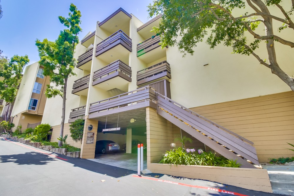 Virtual tour photo 1 of 28 for 1605 Hotel Circle South