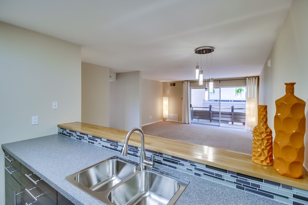 Virtual tour photo 12 of 28 for 1605 Hotel Circle South