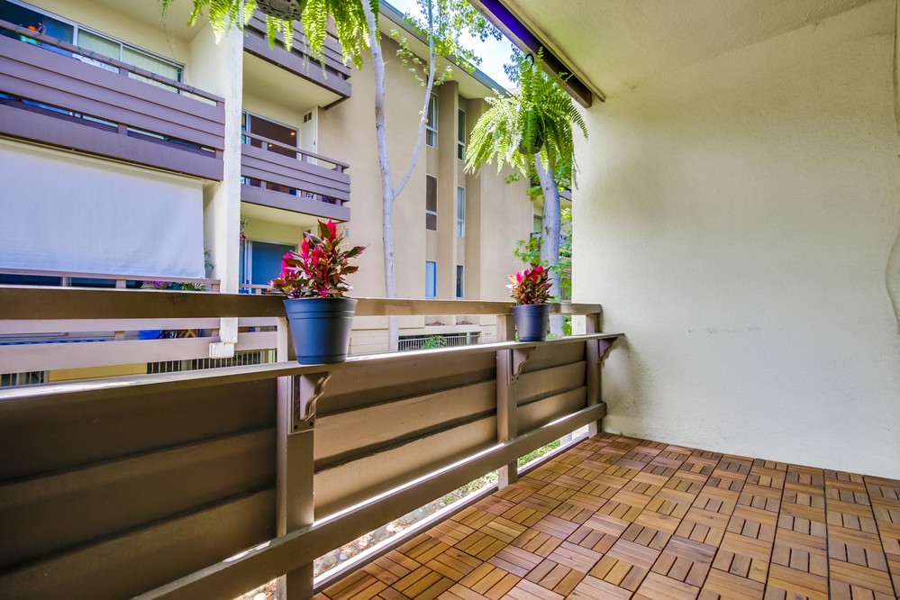 Virtual tour photo 14 of 28 for 1605 Hotel Circle South