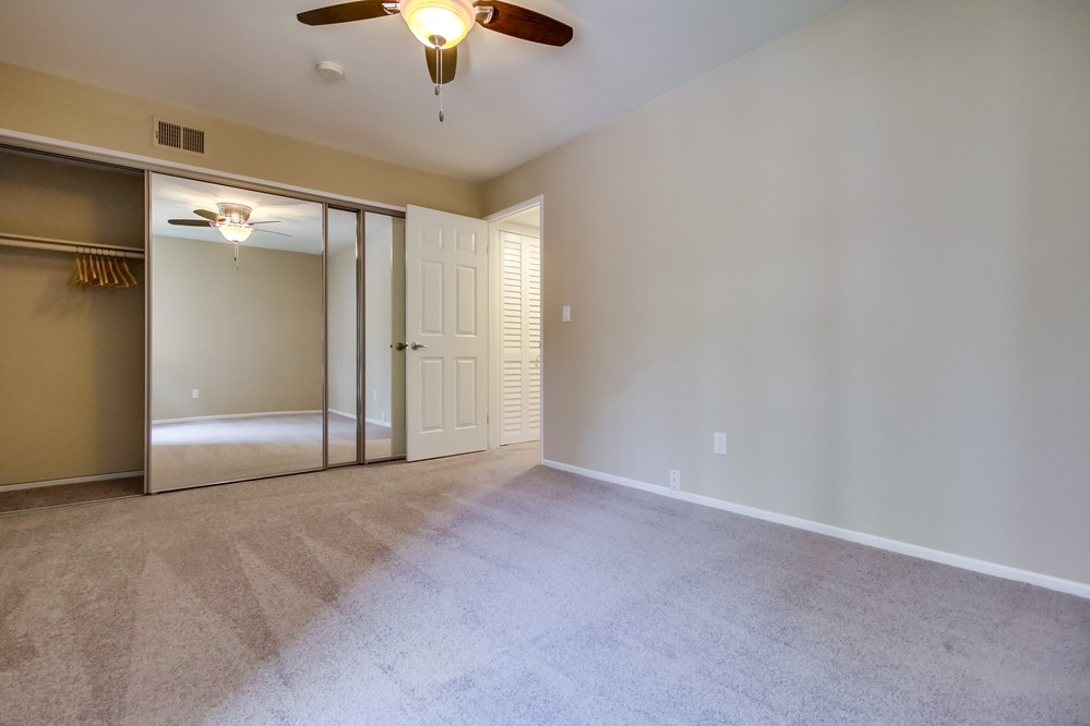 Virtual tour photo 24 of 28 for 1605 Hotel Circle South