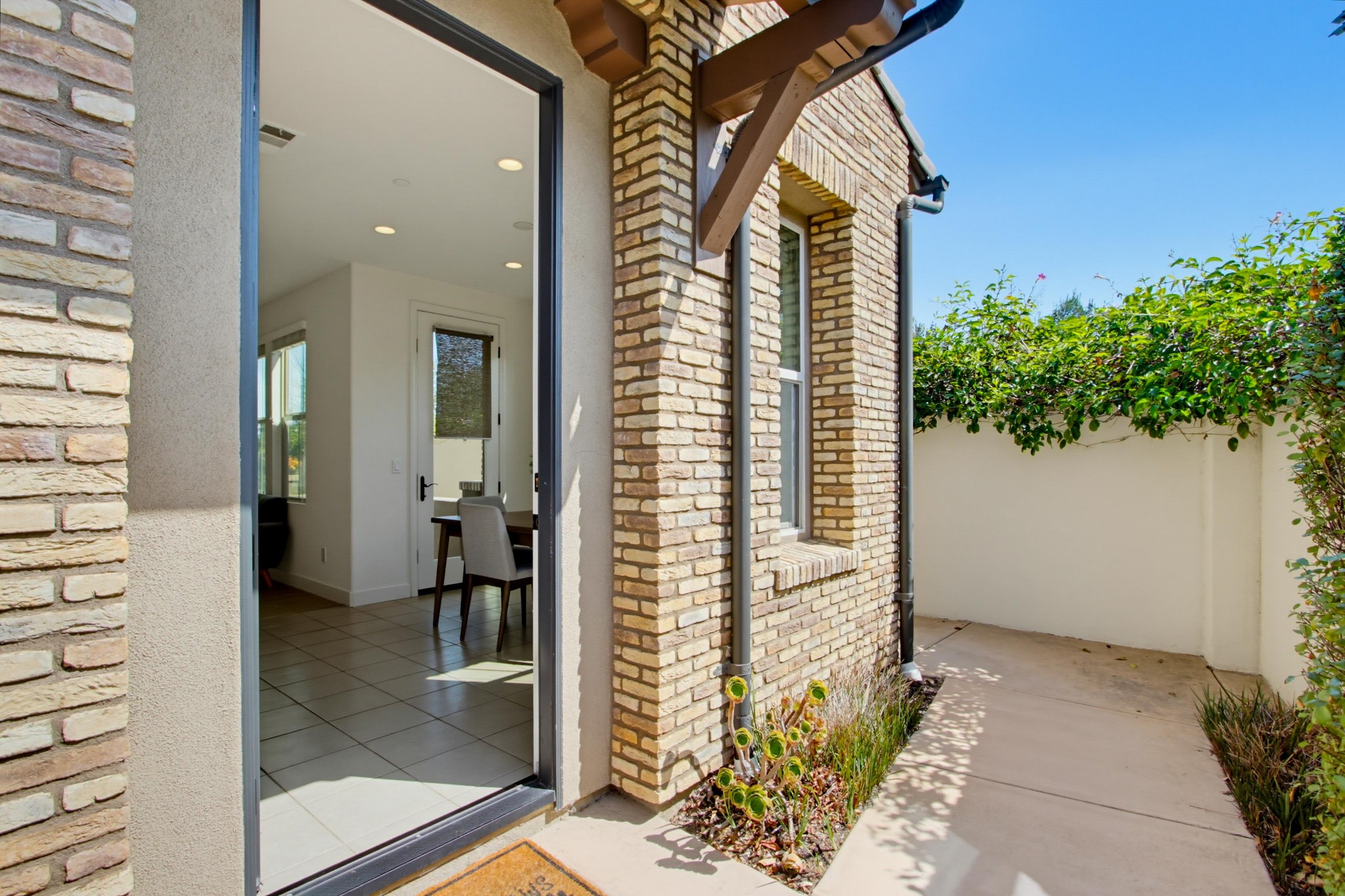 Virtual tour photo 4 of 64 for 16055 Veridian Cir