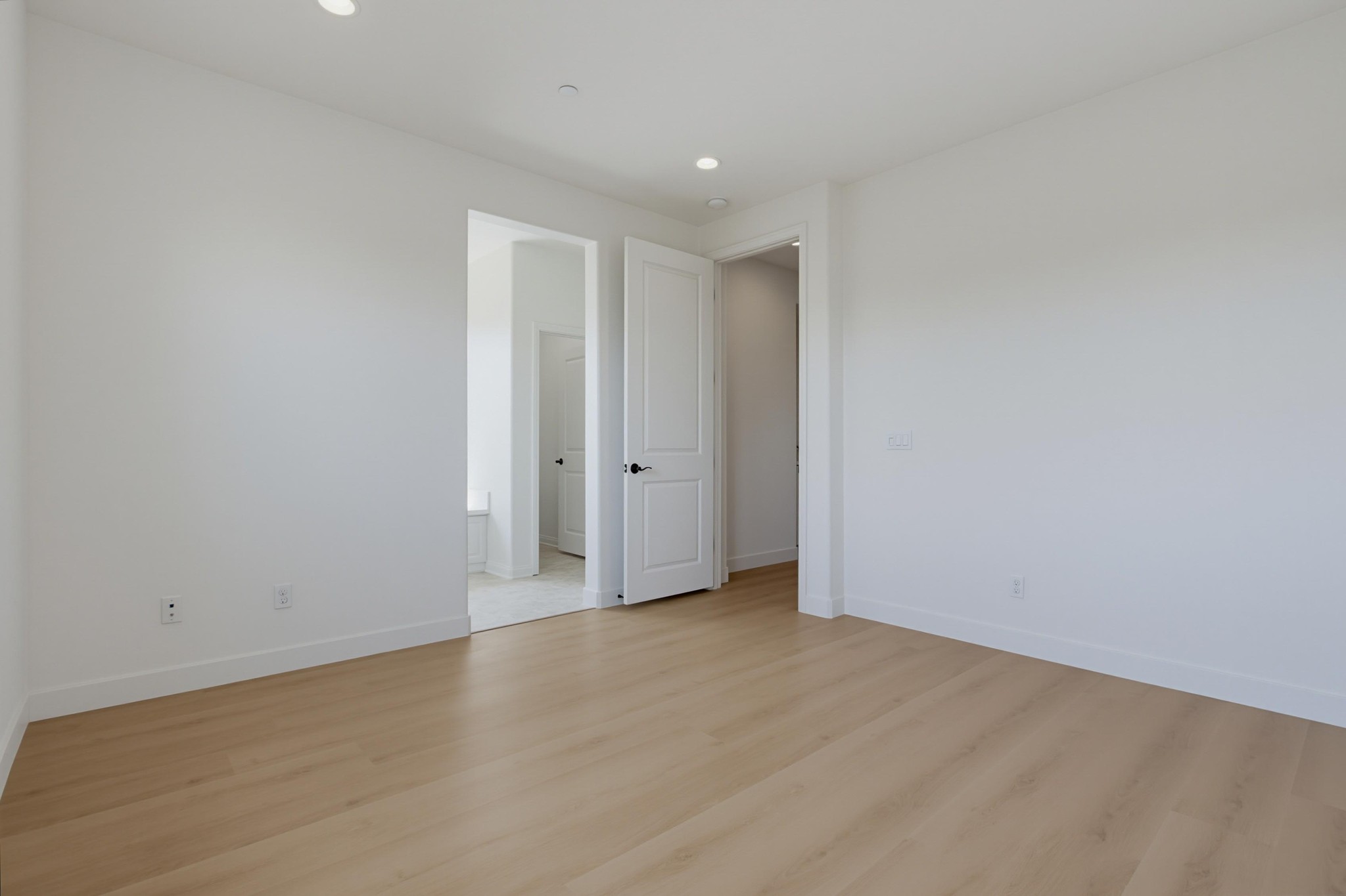 Virtual tour photo 26 of 64 for 16055 Veridian Cir
