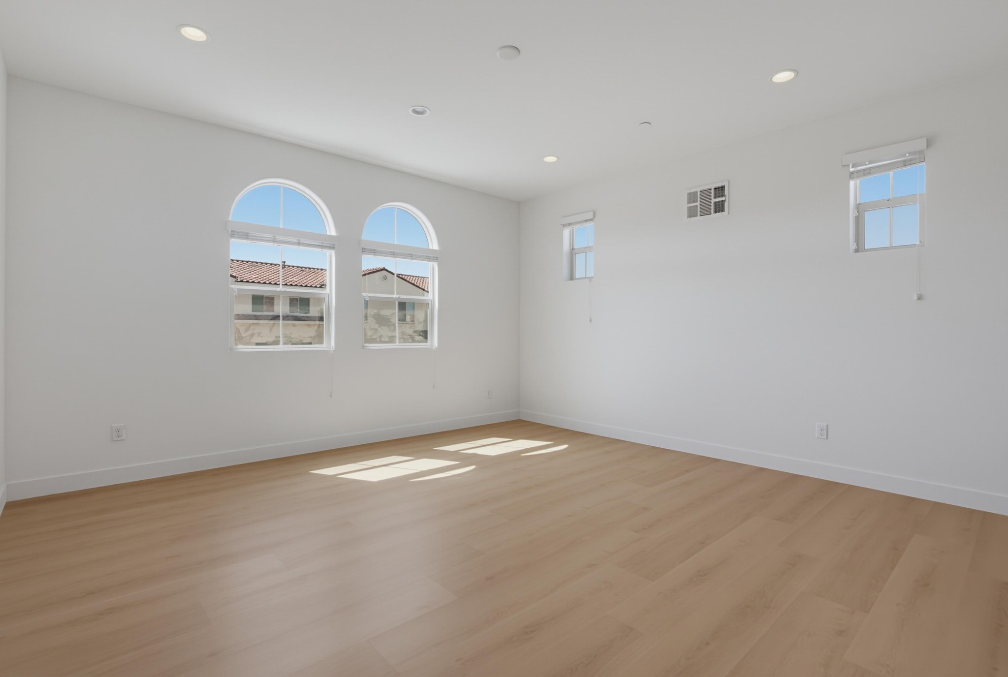 Virtual tour photo 42 of 64 for 16055 Veridian Cir