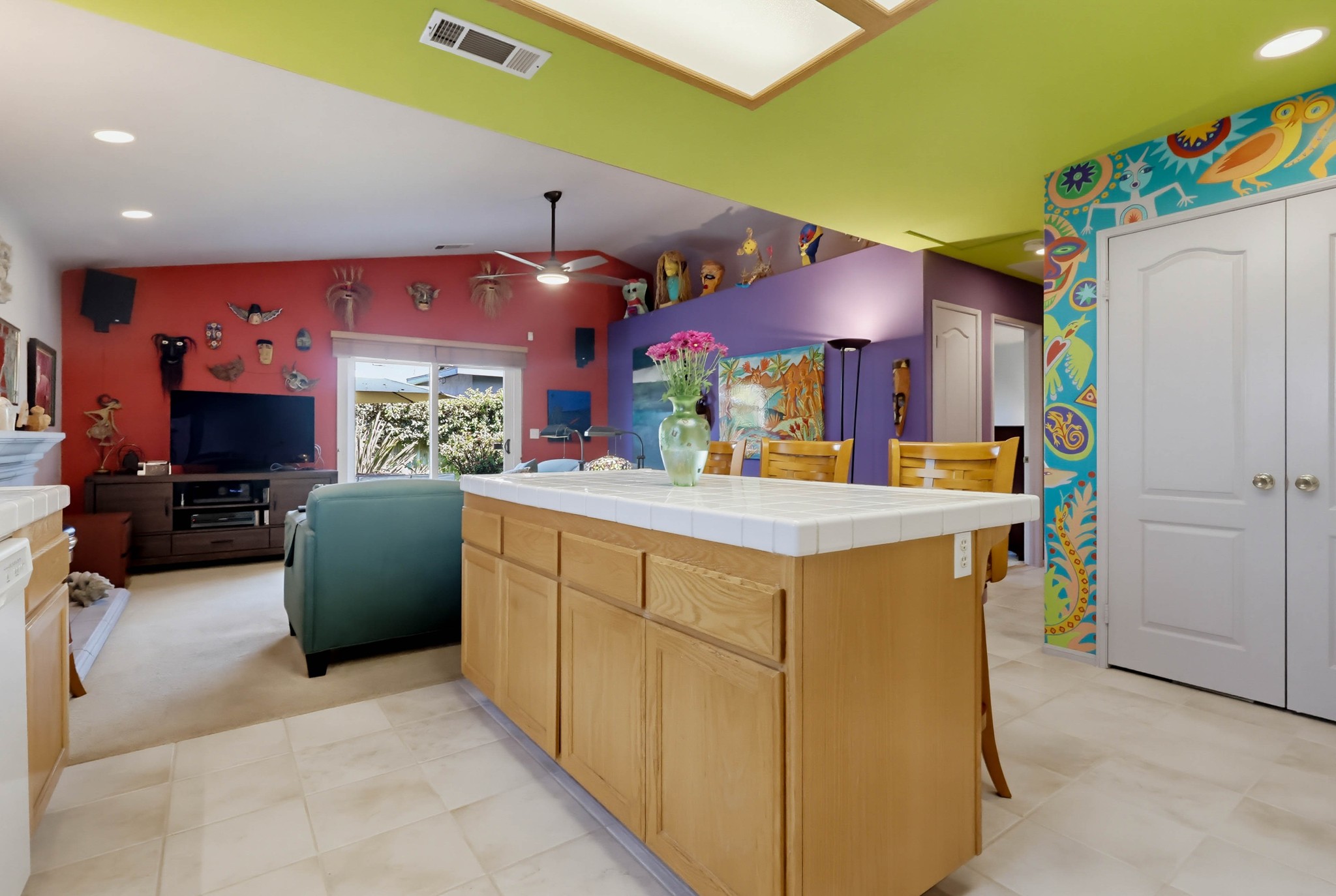 Virtual tour photo 35 of 91 for 161 E 31st St