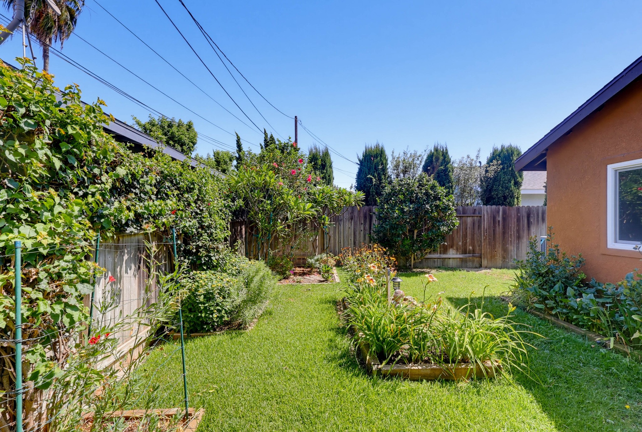 Virtual tour photo 81 of 91 for 161 E 31st St