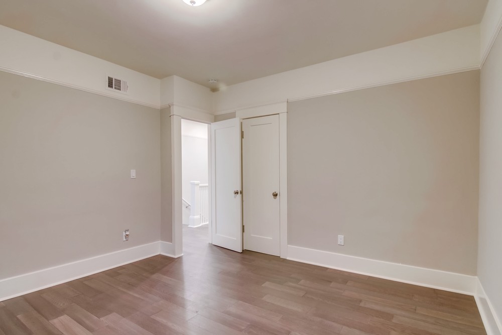Virtual tour photo 63 of 90 for 1611 28th St