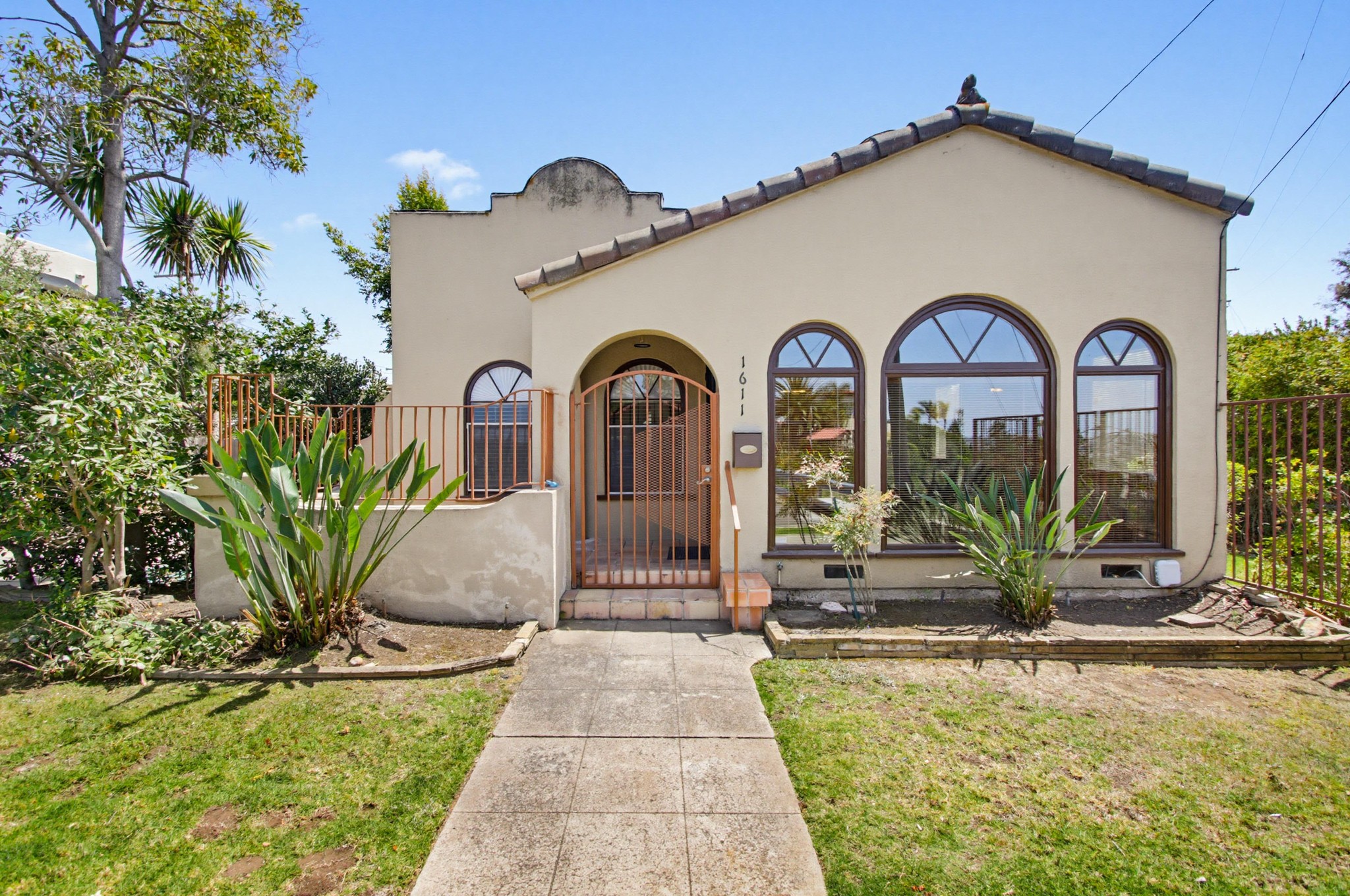 Virtual tour photo 1 of 51 for 1611 Adams Ave